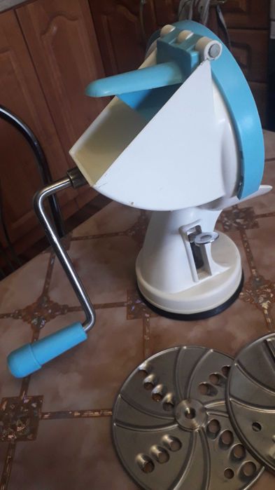 Шинковка/ терка на присоске