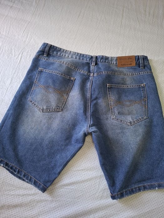 Vând pantaloni lungi