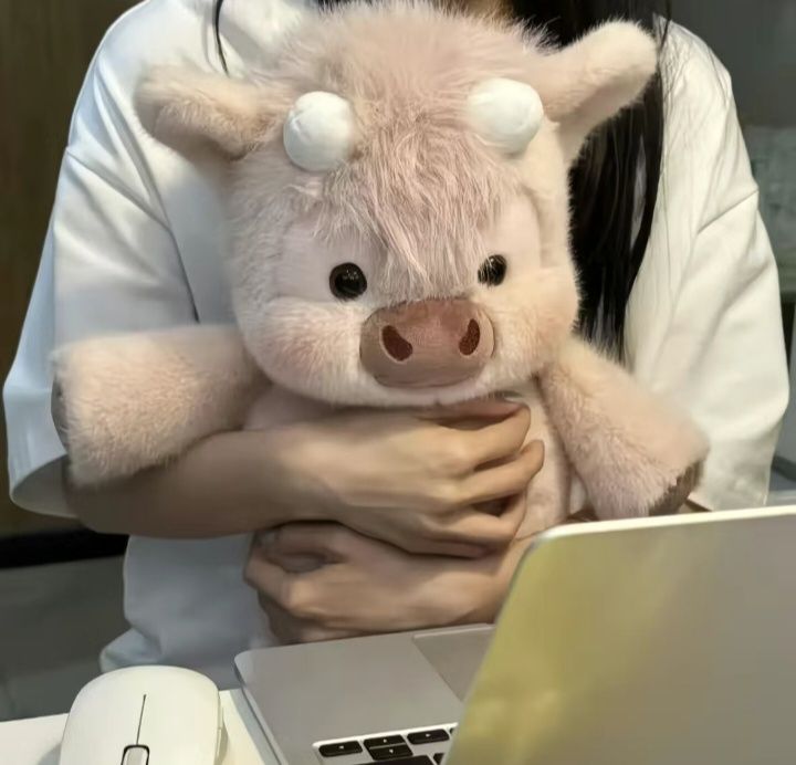 Бегущий теленок, трендовая игрушка