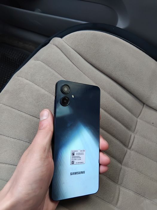 Самсунг а06,128гиг,