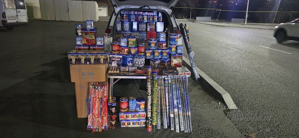 Салюты питарды бенгальские свечи