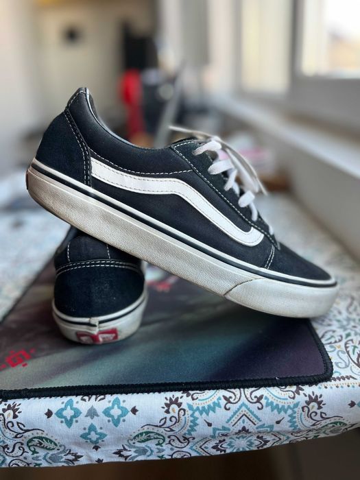 Vans Old Skool — Size 40