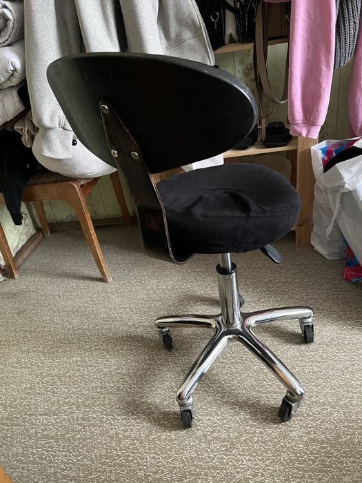 Продам стул, подойдет для бьюти мастеров