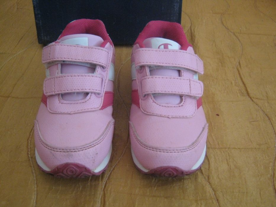 Маратонки Champion номер 26