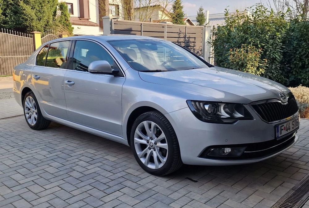 Skoda Superb SKODA Superb Ambition TDI CR Pachet Business, 140 CP - Unic proprietar