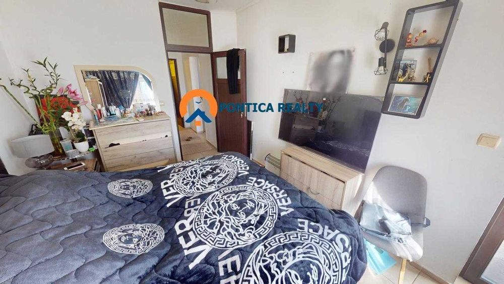 Тристаен в с. Кошарица к-с Бей Вью Вилас