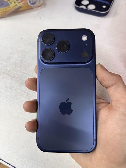 Продам айфон 17 про 256гб