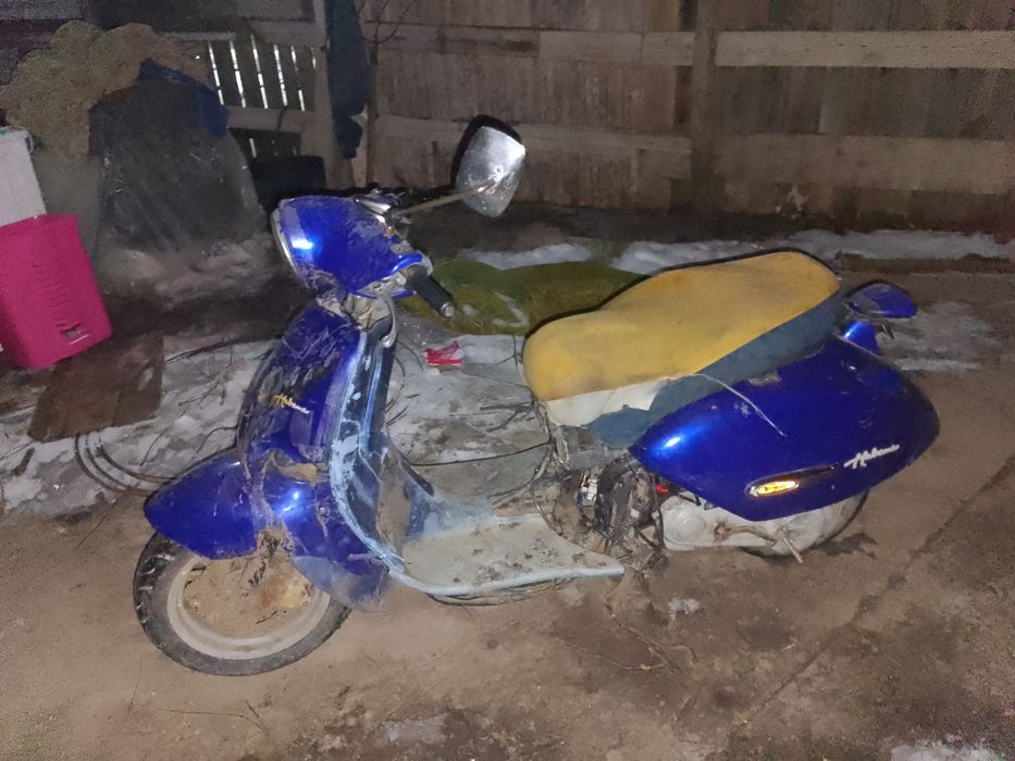 Vând scuter Aprilia habana