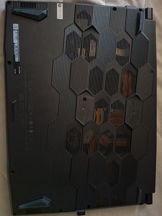 MSI Crosshair 15 B12UEZ