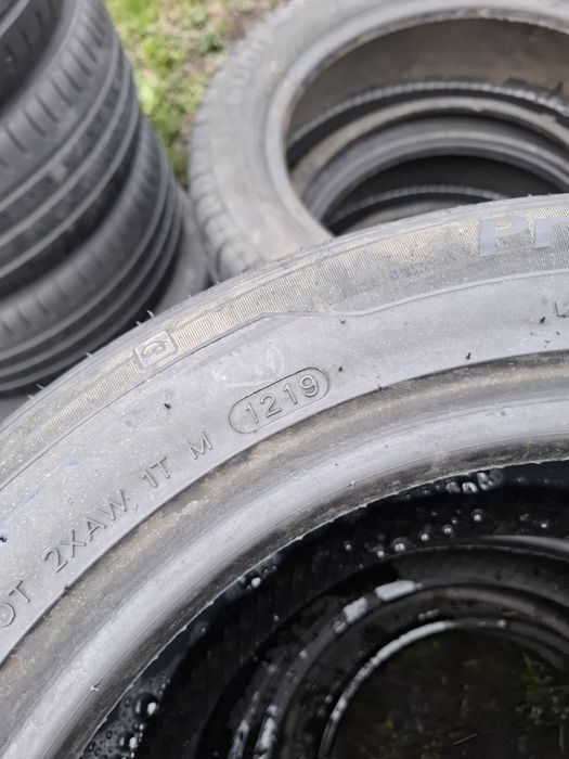 Vand 2 sau 4 anvelope 195 55 15 bune de vara