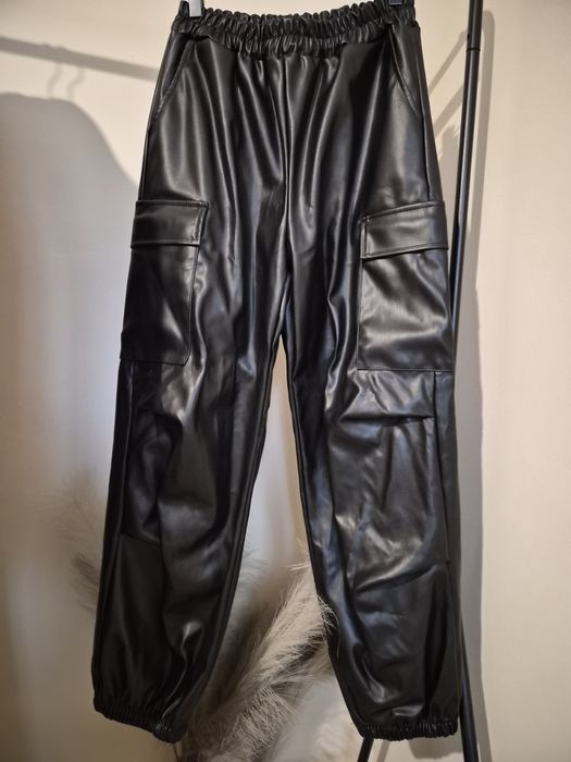 Кожен спортен панталон