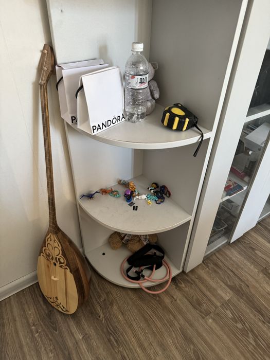 Шкаф со стеллажом