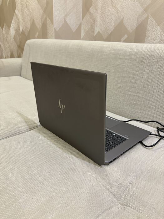 Продаю HP ZBook Studio G5