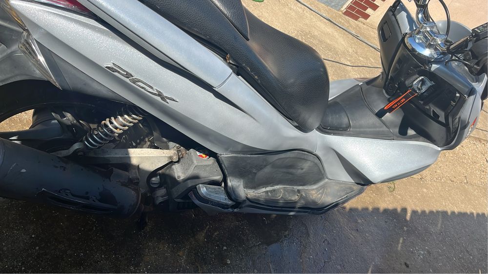 Honda pcx 124cc, an 2103