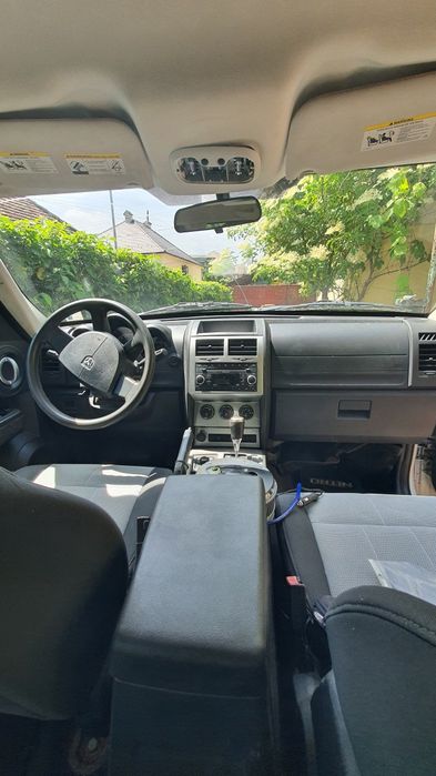 Vand Dodge Nitro 3.7 benzina