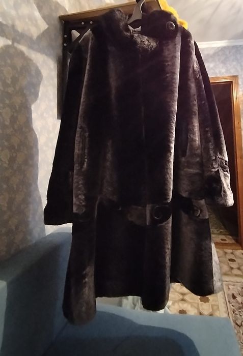 Шуба натуральная мутоновая