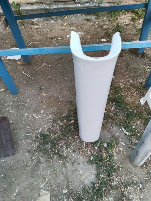 Продам раковину тюльпан