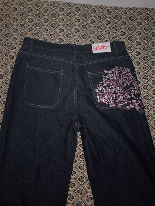 Продам джинсы сакура