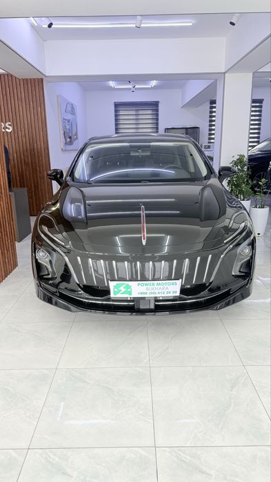 HONGQI   EQM-5 електро мобил 500км запас ход