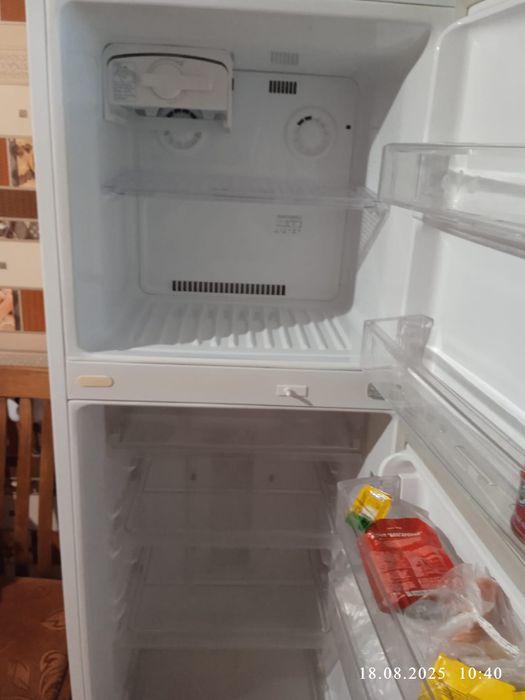 Продам холодильник