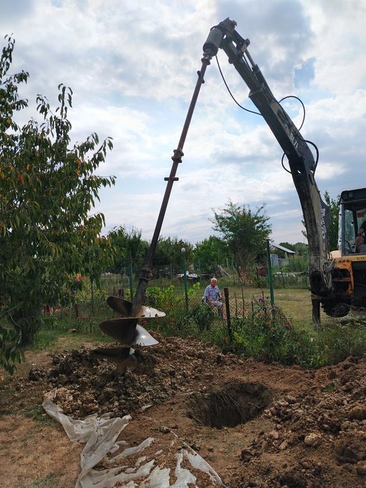 Execut fântâni puțuri Fose septice tot județul  Dambovita
