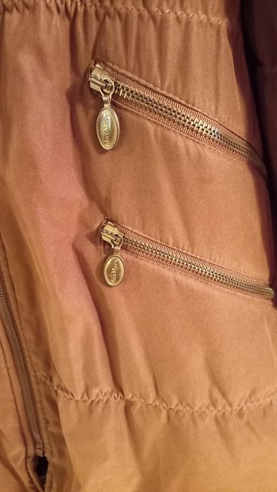 Vand jachetă groasa dama MAX MARA original, stare perfecta pt toamna/i