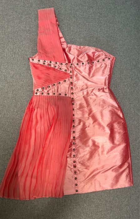 Дизайнерска Коктейлна Рокля