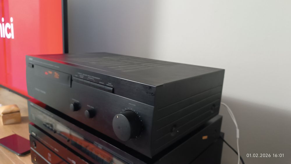 Amplificator Yamaha DSP-E390