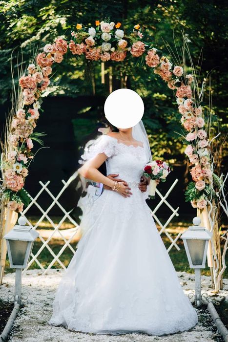 Vand rochie de mireasa