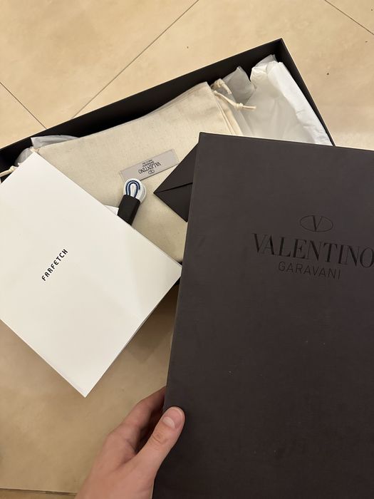 Valentino обувки