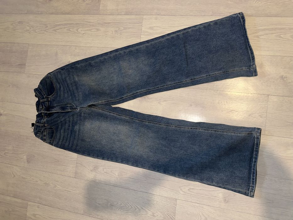 Джинсы прямого кроя