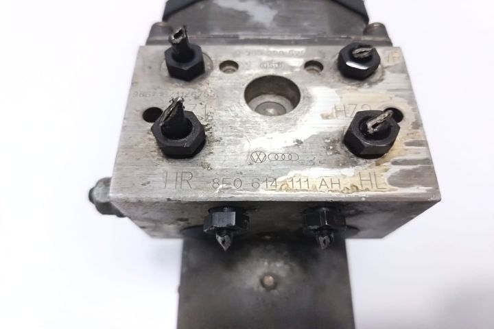 Pompa abs 8E0614111AH Volkswagen VW Passat B5 seria