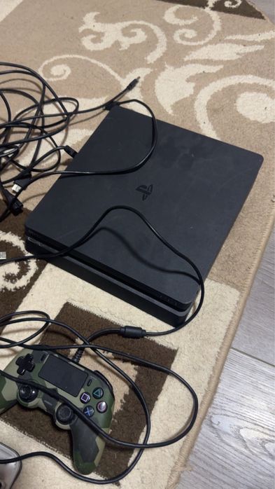 Ps 4 disponibil.