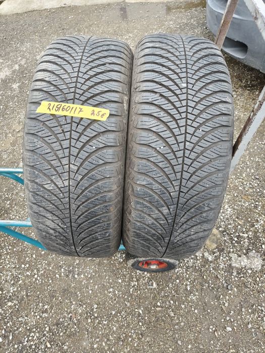 215/60/17 GoodYaer 4 Seasons