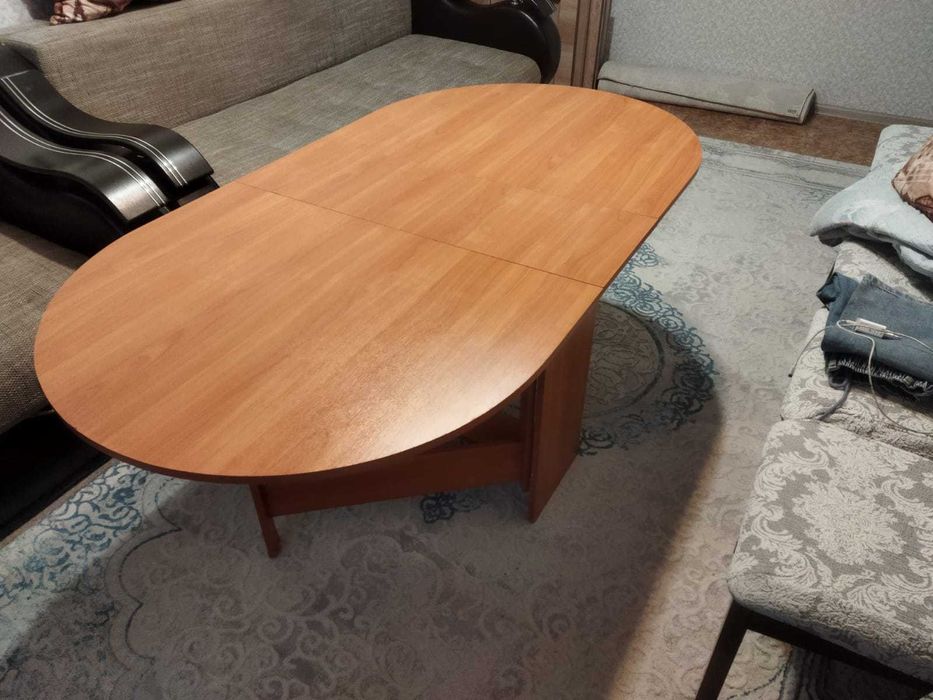 Стол Книжка для дома