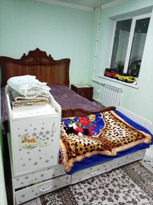 Продается 2-комнатная жилая квартира