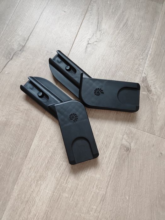 Адаптери за Ergobaby metro +