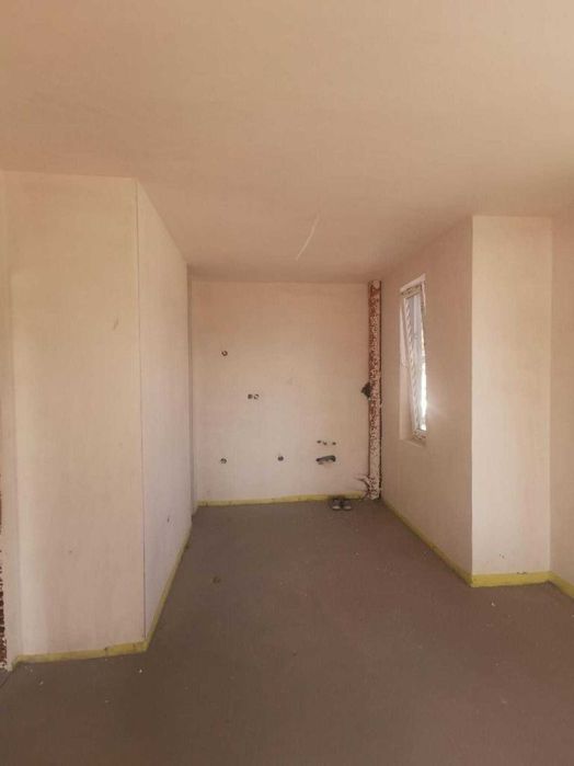 Двустаен апартамент с паркомясто в квартал Беломорски