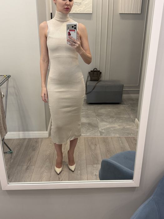 Пакет женских платьев 42 р