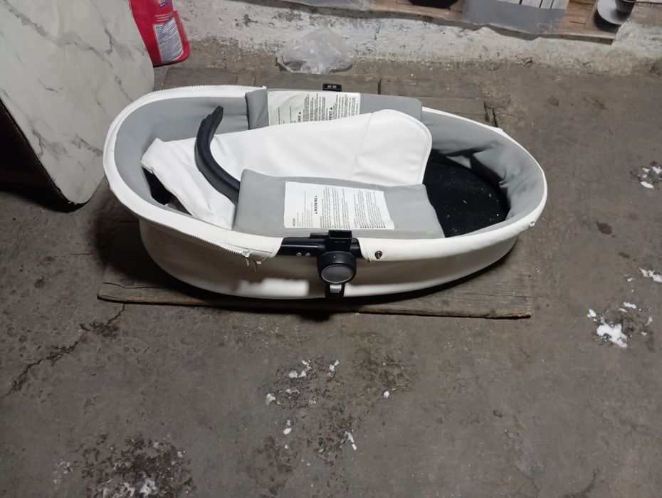 Продам коляску почти новая