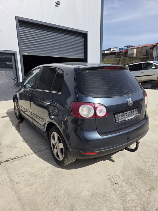 VW Golf 5 plus 1.9 TDI (НА ЧАСТИ)