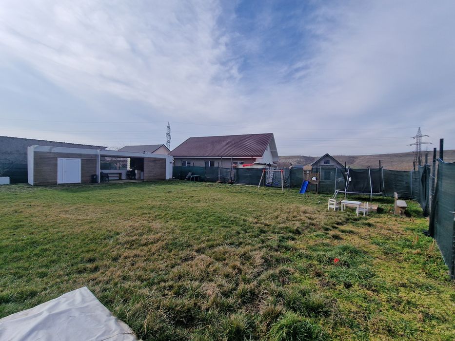 Vând Teren Intravilan