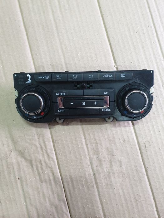 Panou Clima Skoda Octavia 2 / Superb / Yeti 3T0907044AR