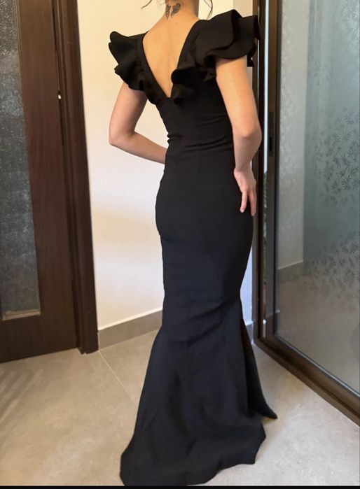 Rochie lunga neagra atmosphere