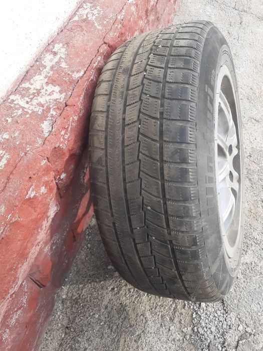 Продам титанки с резиной на 16