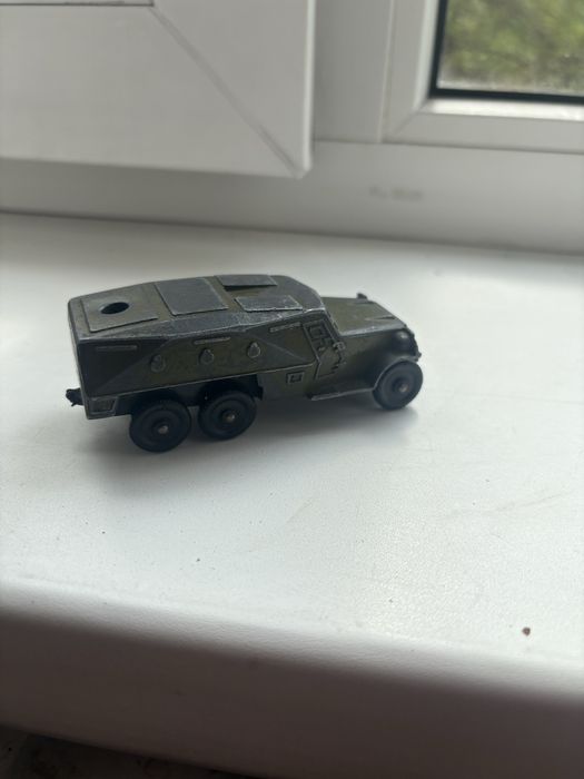 Модель бронетранспортера БТР 152