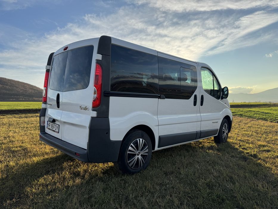 Reanult Trafic Passanger 2012