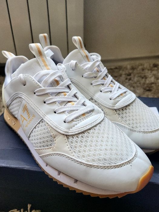 EA7  Emporio Armani маратонки