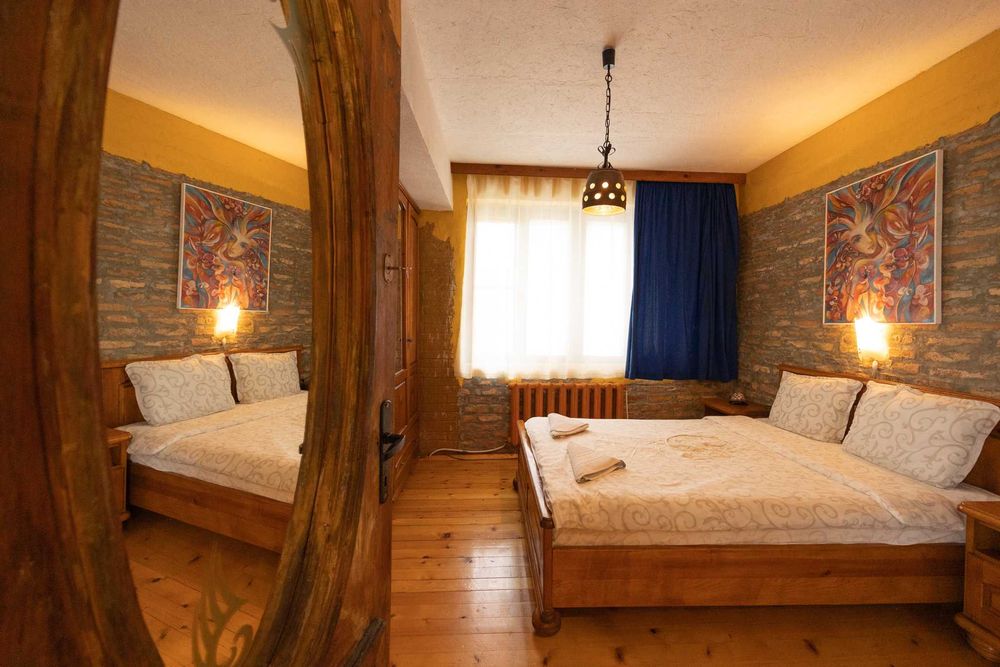 Продава се Хотел в Балчик - 375 кв.м за 2000 €/кв.м - Снимка #3