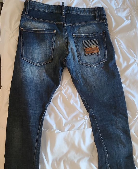 Blugi dsquared2 originali, marimea 46